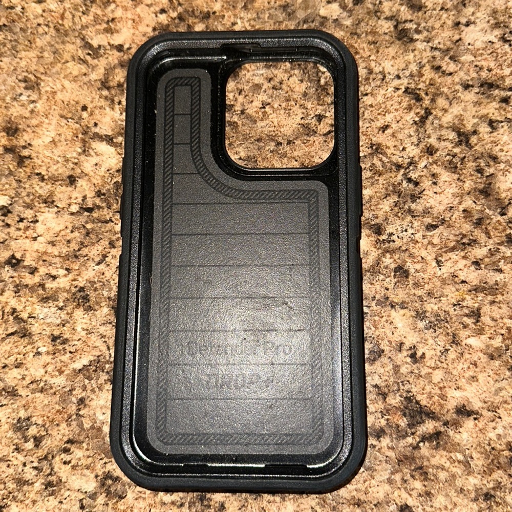 iPhone 13 Pro phone case otter box